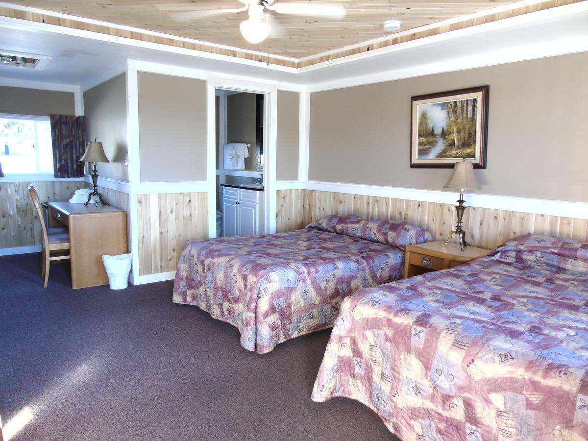 Kit Wat Motel & Marina Sauble Beach Eksteriør billede