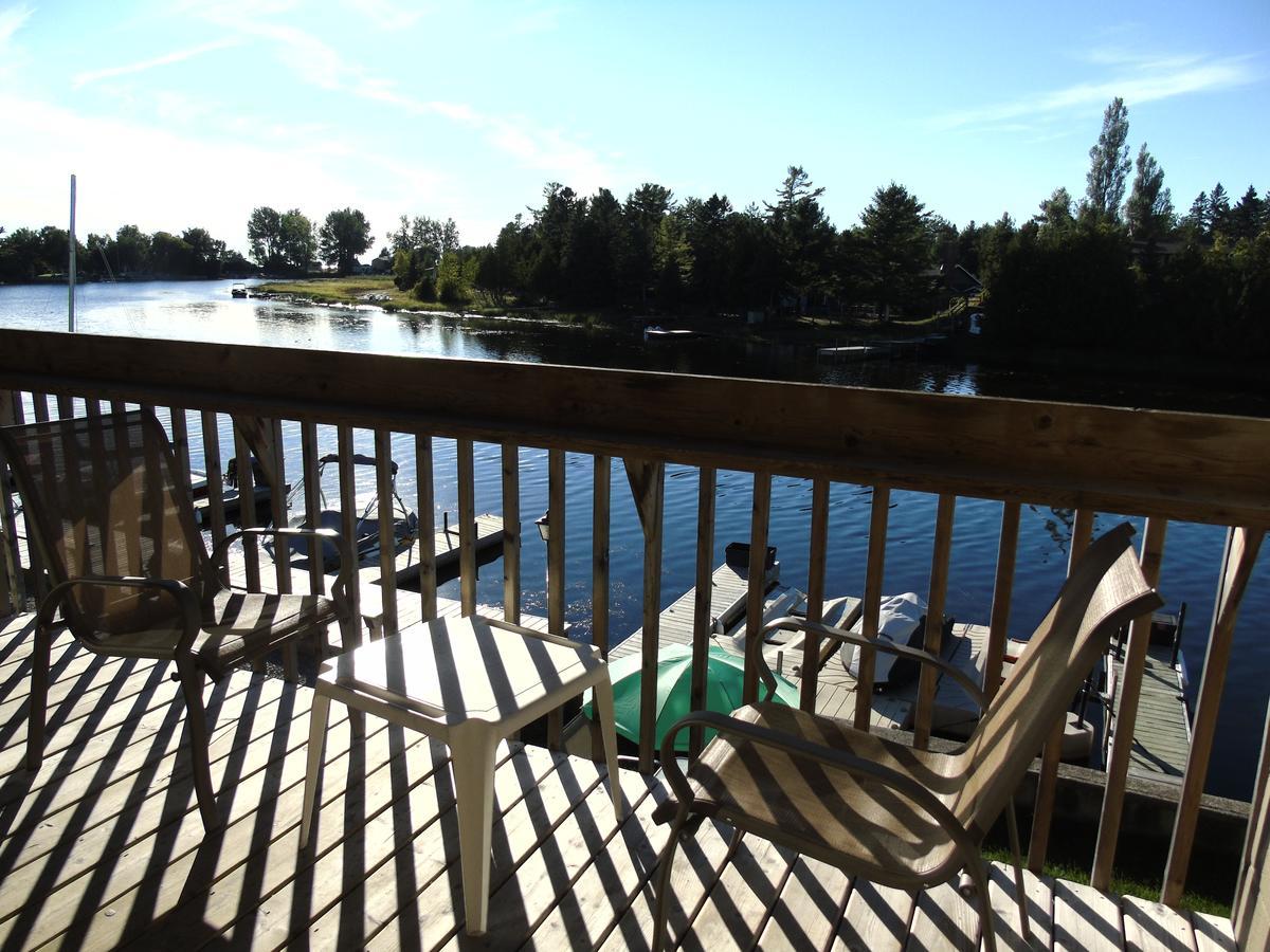 Kit Wat Motel & Marina Sauble Beach Eksteriør billede